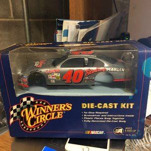 Model kit. Winner's circle. Sterling Marlin